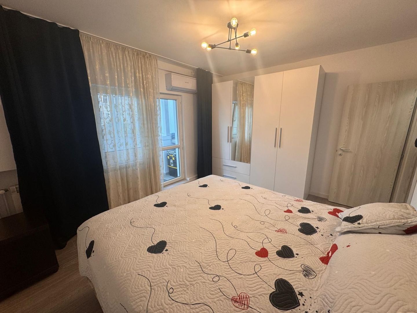 Sebastian 3 Camere Centrala Parcare 2 bai 3/8 - Poză 8