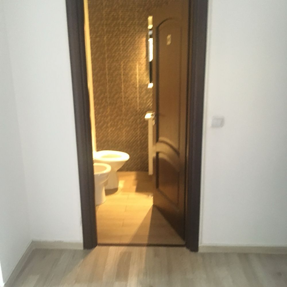 Închiriez apartament 3 camere nemobilat, Unirii, destinat birouri - Poză 7
