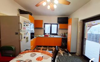 Vila cu 4 camere, Gageni - Poză 8