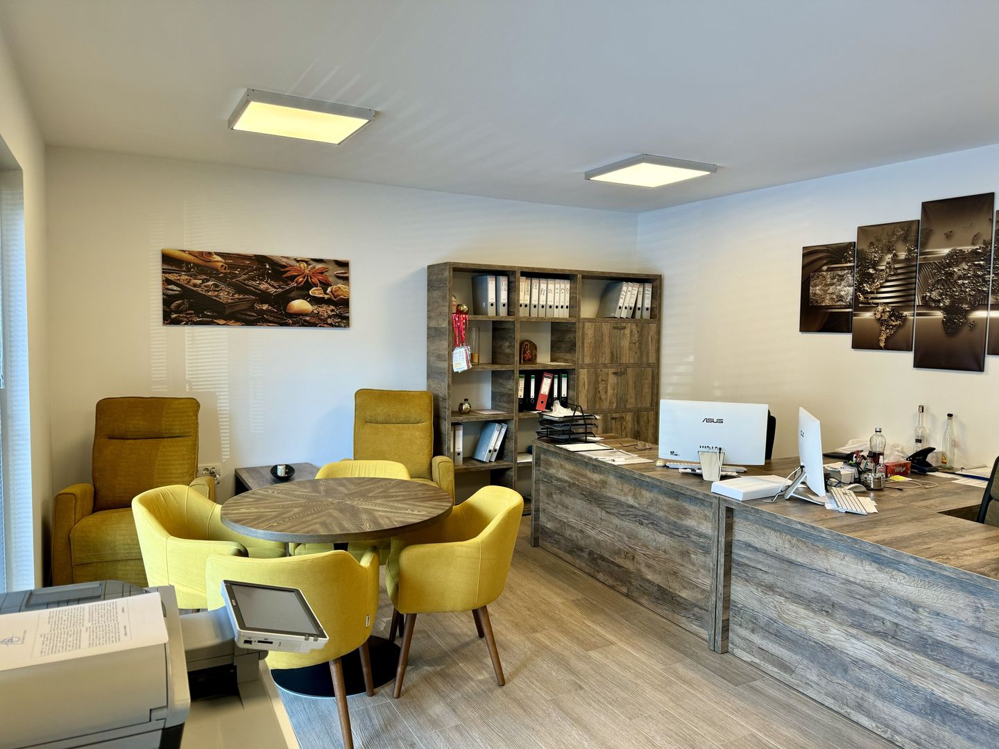 Spațiu de Birou de Închiriat, Amenajat Modern, 40 mp Utili - Poză 1