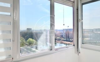 Apartament de vanzare  cu 3 camere Lux in zona Rogerius, Oradea. - Poză 19