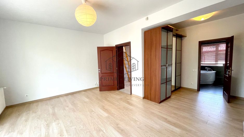 VILA CU 4 DORMITOARE LA INCHIRIERE IN COMPLEX REZIDENTIAL - Poză 12