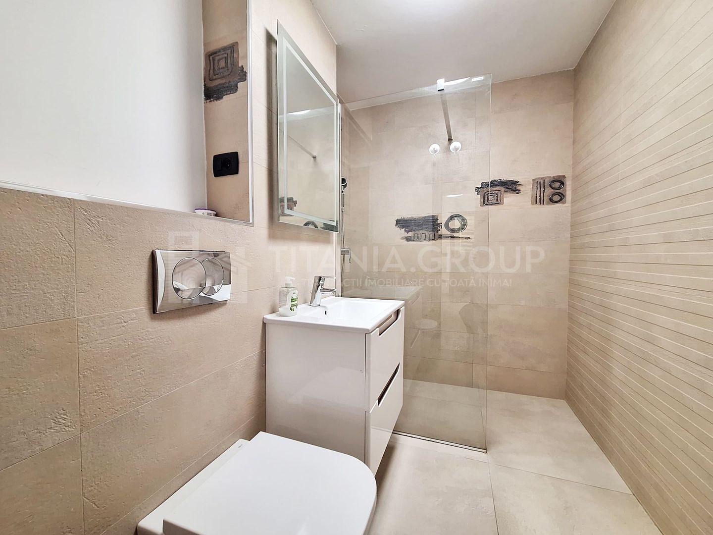 Apartament spatios si modern, 3 camere decomandat - Poză 12