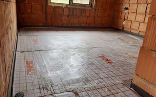 Casa la rosu 3 cameren 56 mp-teren 500 mp-Livezile - Poză 3