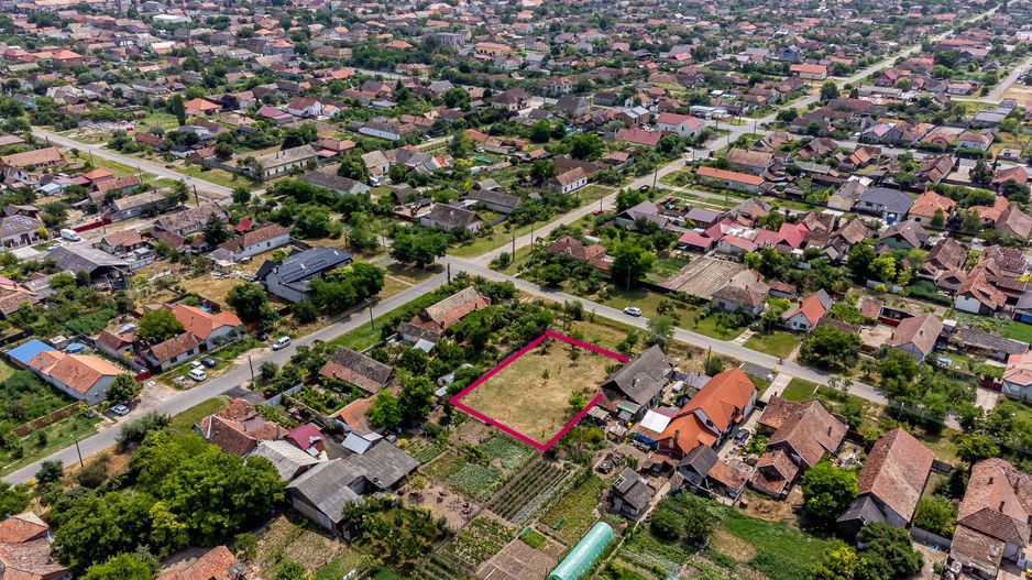 Rezervat! Teren intravilan cu front stradal de 26 m, în Nădlac - Poză 3