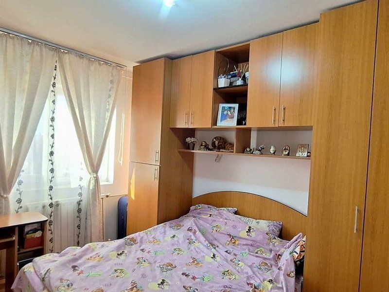 Apartament 3 camere decomandat 2 bai Bloc 1986 Apusului-str. Alesd - Poză 12