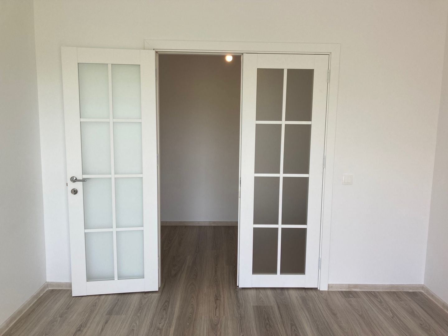 Se vinde apartament 2 camere zona Piata Muncii, Parcul Gh. Petrascu - Poză 5