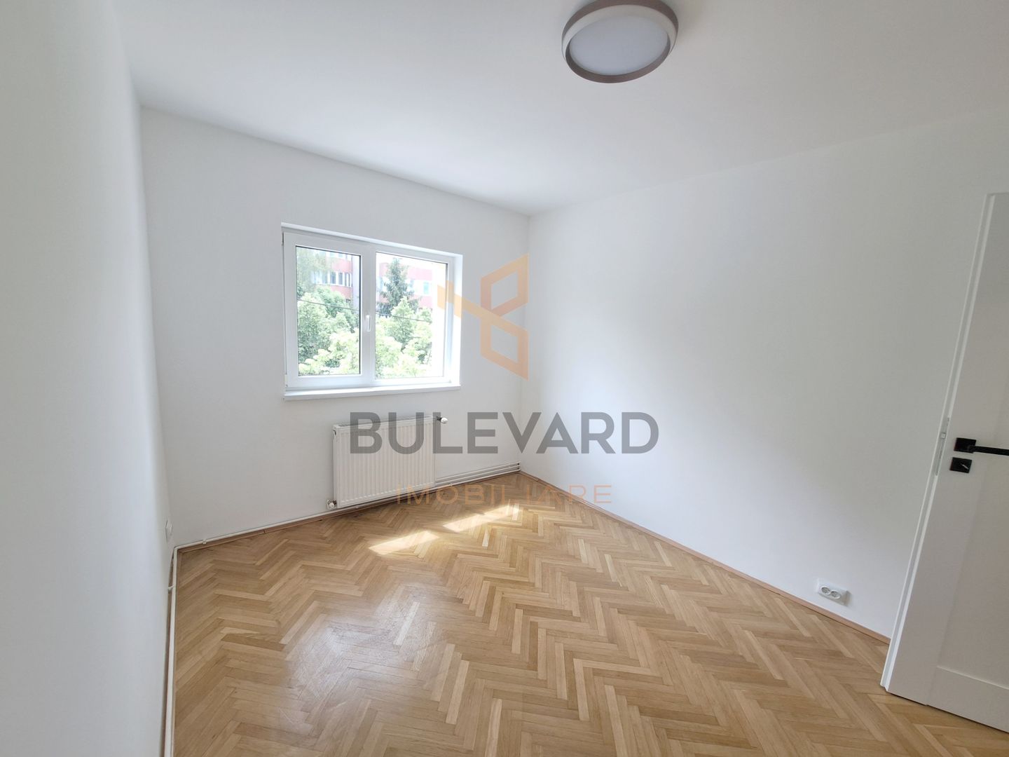 Apartament 3 camere zona Piata Cipariu! Renovat! - Poză 8