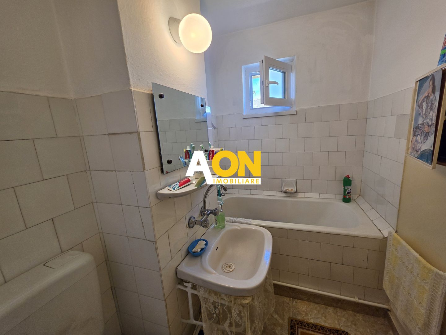 Apartament 2 camere, semidecomandat, zona Closca - Poză 4