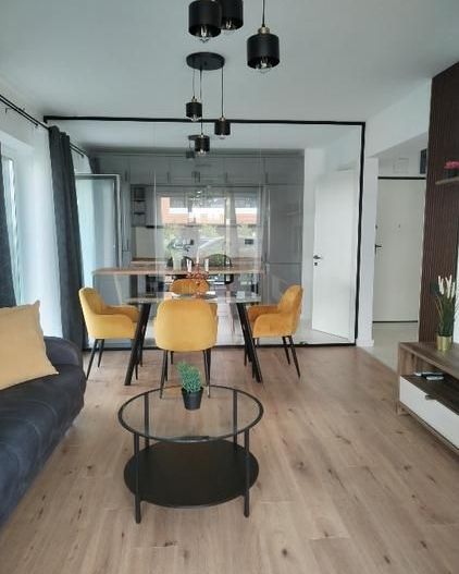 Apartament 2 camere lux, piscină, grădină, parcare suprateran - Poză 3