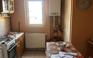 Apartament 3 camere Sagului cu centrala - Poză 3