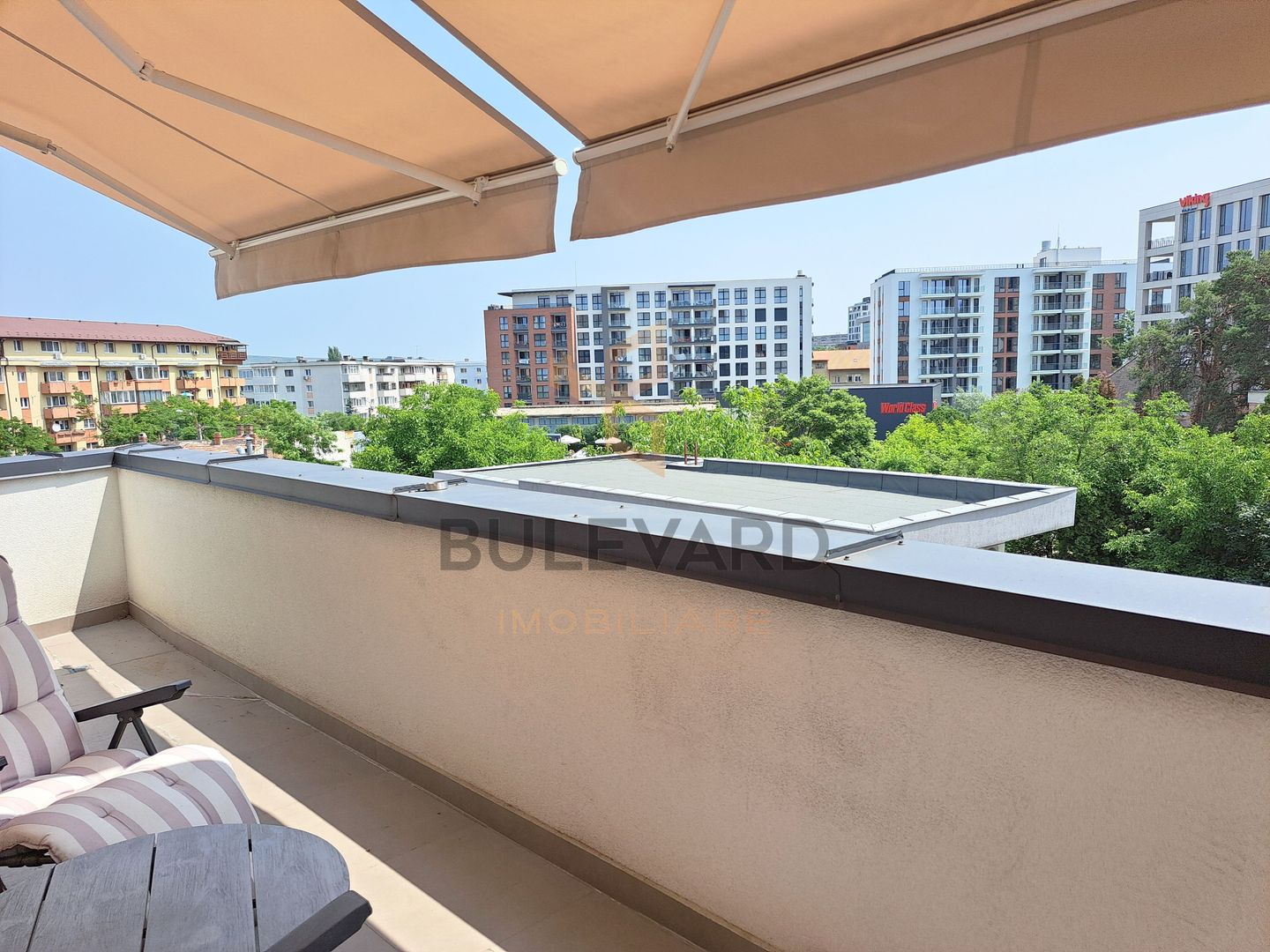 Apartament 2 camere, terasa de 15 mp, garaj subteran, boxa, Centru! - Poză 3