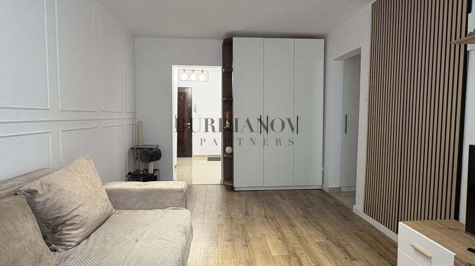 Apartament cu 2 camere de vânzare Metrou 1 Decembrie 1918 - Titan - Poză 2