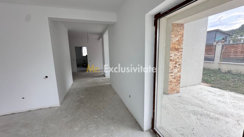Casa individuala-4 dormitoare,225 mp utili,garaj-Chinteni - Poză 16