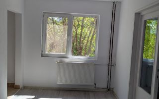 2 camere | etaj 1 | renovat complet | zona excelenta | - Poză 1
