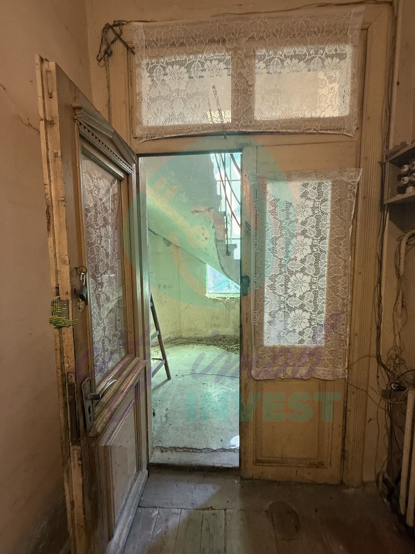 Casa singura in curte zona Mall Vitan - Poză 10