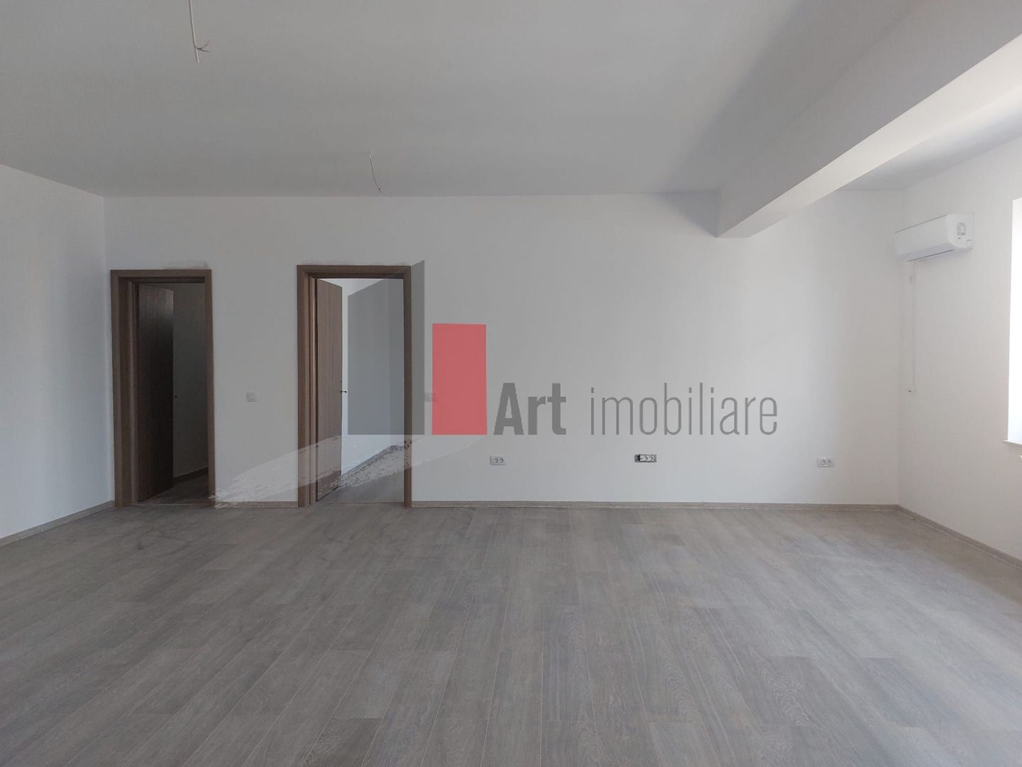 Spatiul "MAGRANA" , P-ta Alba Iulia, imobil 2024, TOTUL NOU, PARCARE INCLUSA - Poză 7