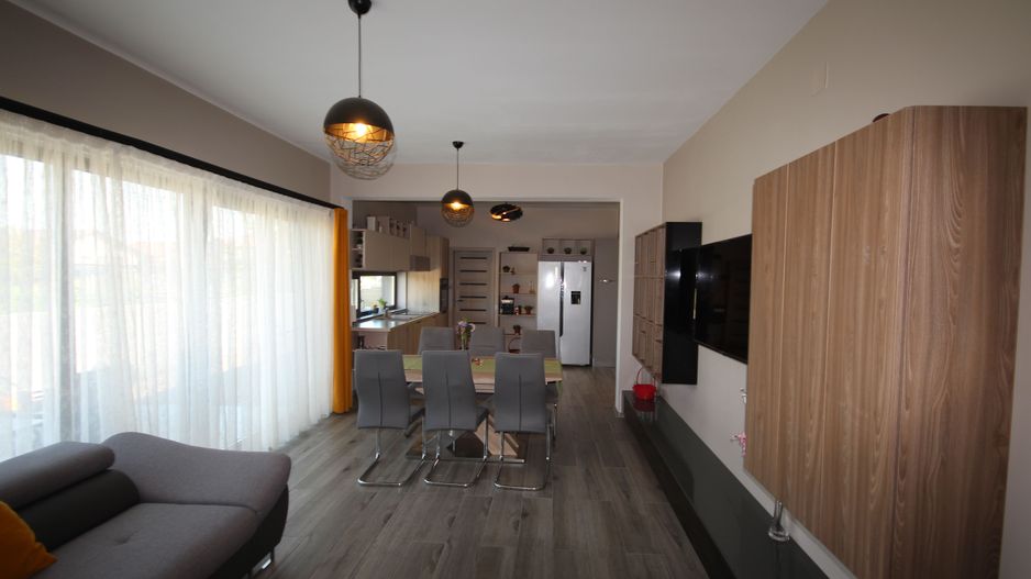 Casa ideala pentru 2 familii - Poză 13