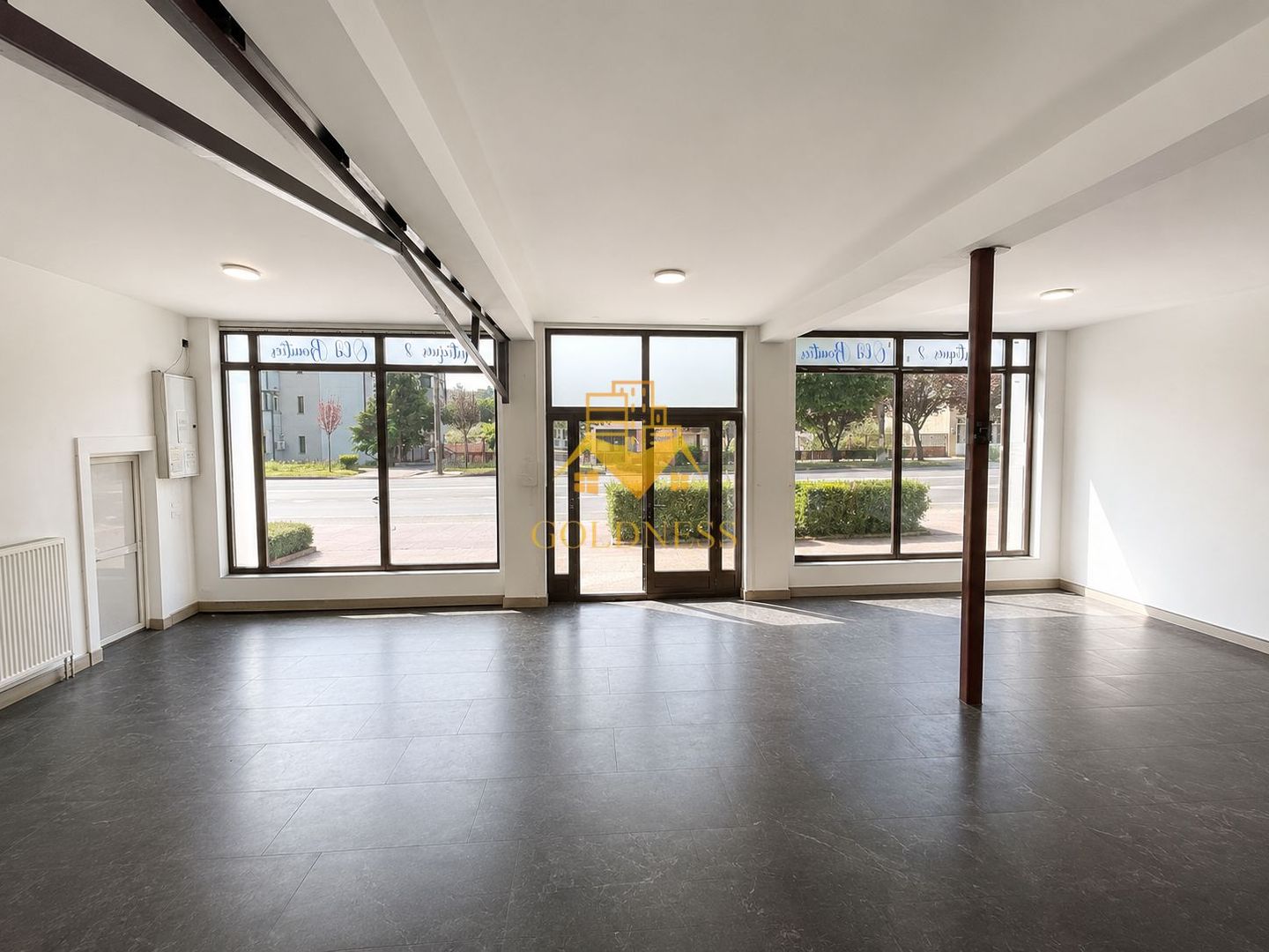 Spatiu Comercial 70MP, Parcare, Corneliu Coposu, Dambu Rotund - Poză 1