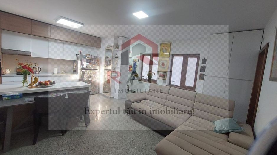 Apartament 2 camere, nedecomandat, Curtea de Argeș, 53 mp - Poză 1