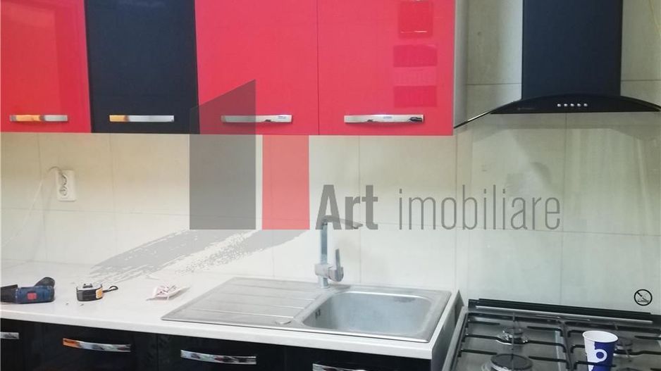 Vânzare apartament semidecomandat 4 camere cu centrală Bd. Obregia - Poză 8