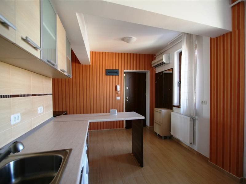 Apartament cu 2 camere de închiriat - Poză 3