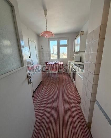 Apartament 3 camere  in zona centrala - Poză 6