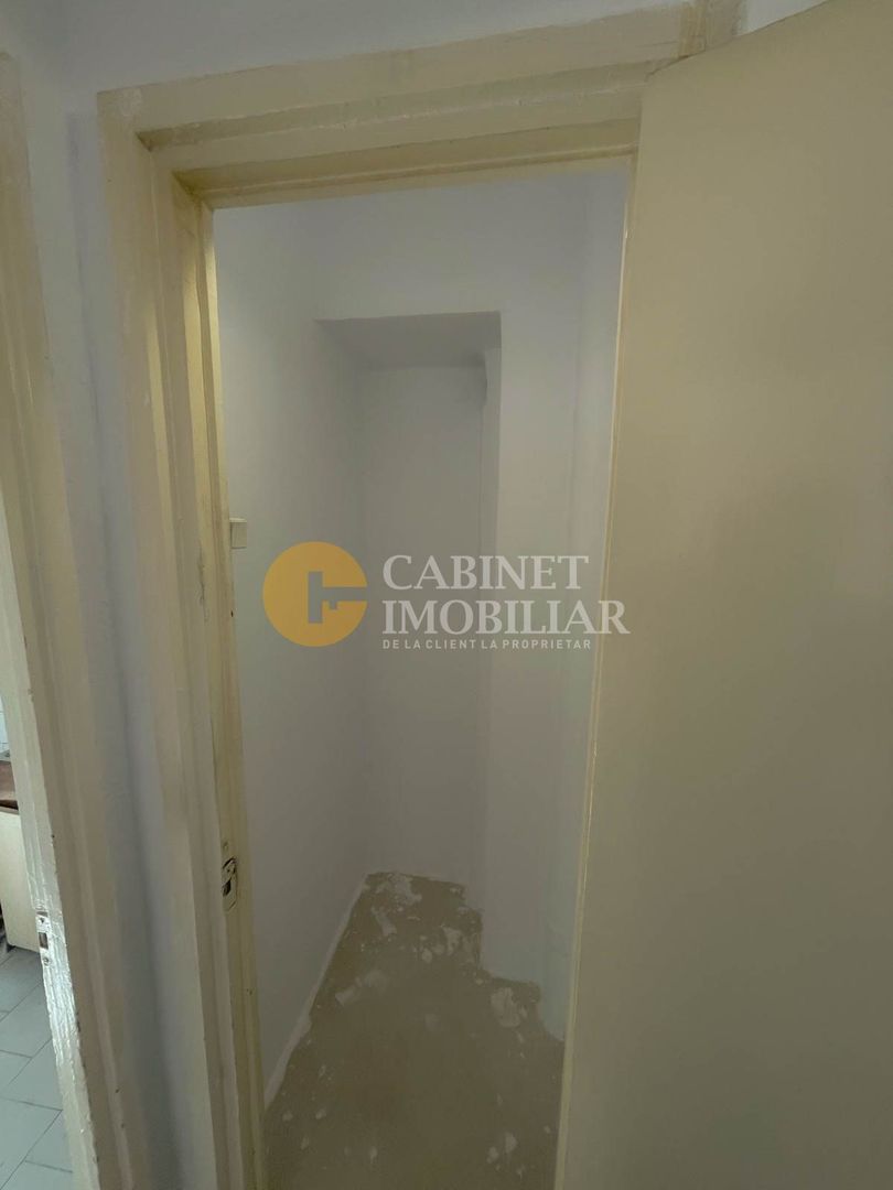 4 camere decomandat - 79 mp - Zona Galata - Poză 8