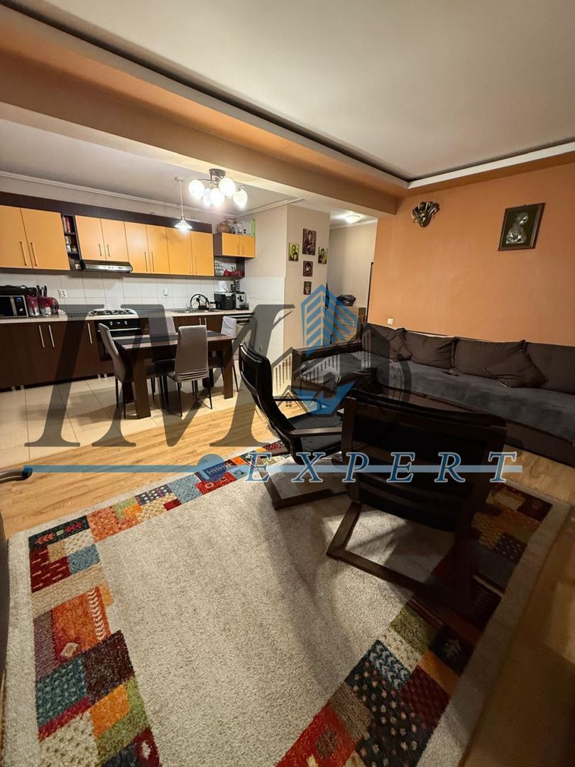 Apartament de vânzare cu 3 camere zona Stadion - Poză 1