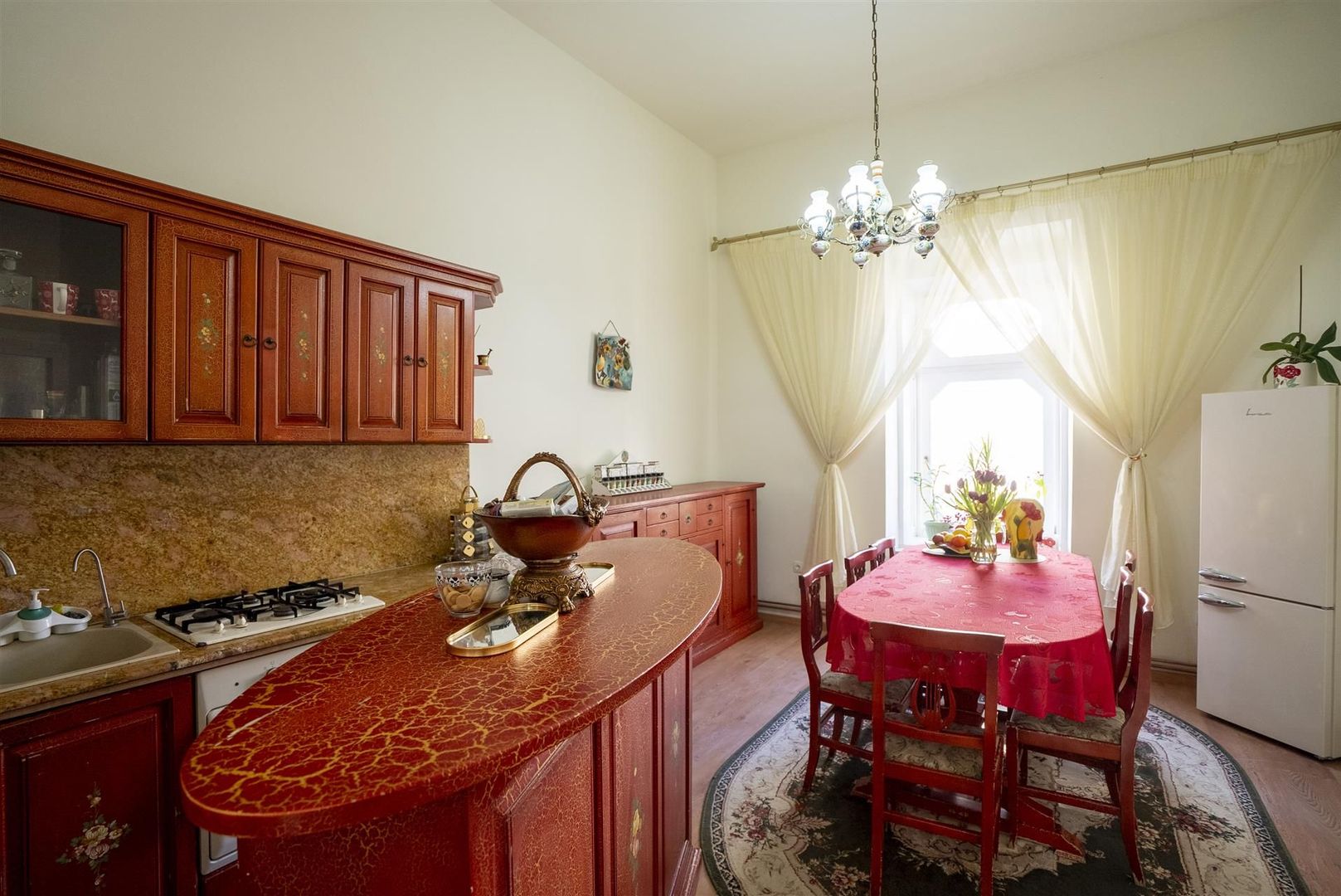 ULTRACENTRAL Apartament 3 camere cu 2 locuri de parcare - Poză 5