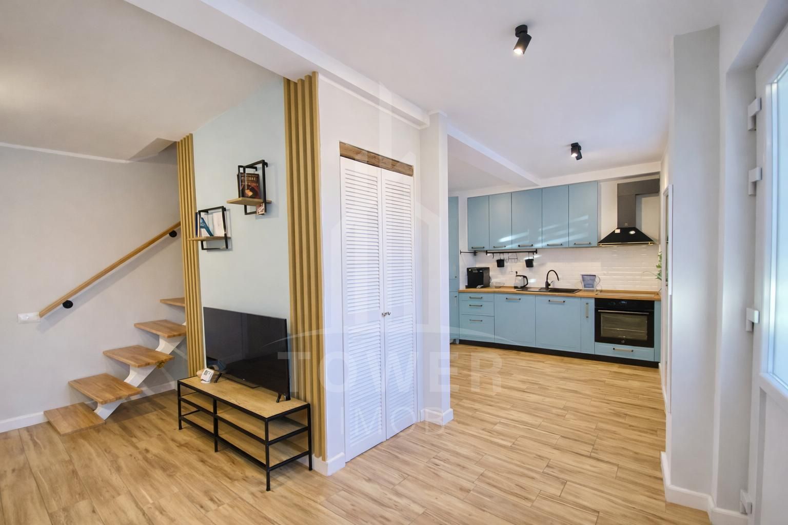 Casă cu 3 camere și curte - Zona Terezian - Poză 2