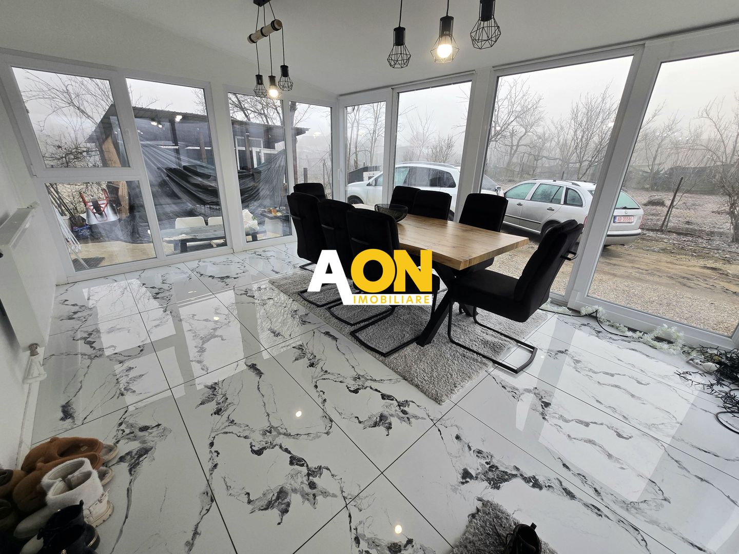 Casa 3 Camere, 2 Bai, 670mp Teren - Poză 2