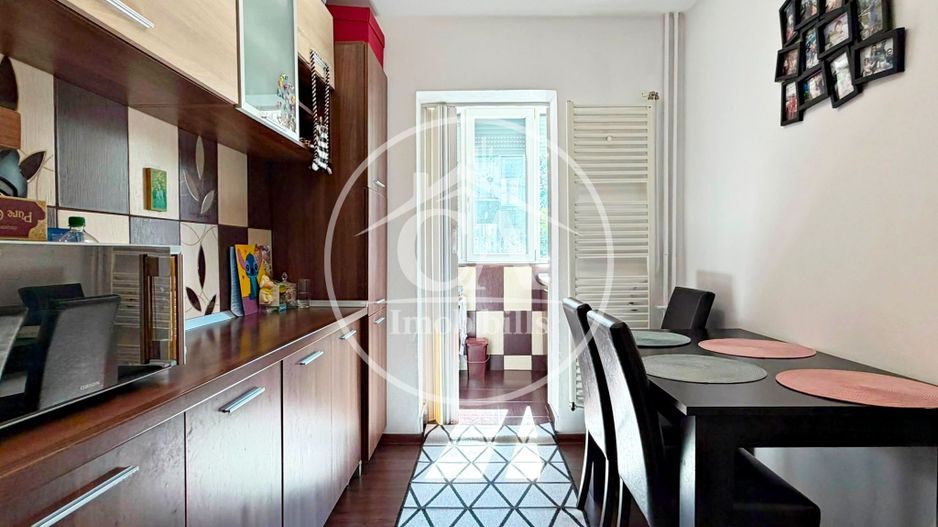 Apartament de închiriat cu 3 camere în zona Rogerius, Oradea - Poză 10