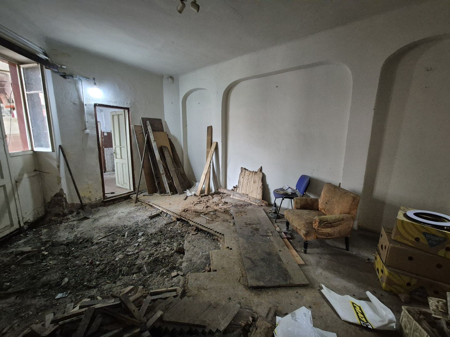 Casa P+1  - Dacia - Eminescu - curte comuna - Poză 7