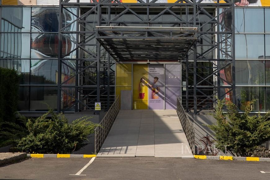 Cladire comerciala reprezentativa de inchiriat Calea Bucuresti Brasov - Poză 5