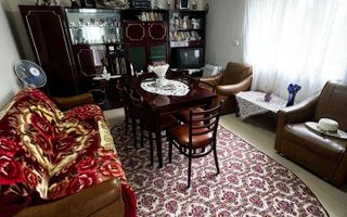 Teren 900 mp + Constructie 30 mp, zona Impr. Traian ( toate utilitatile ), pret 85.000 euro usor negociabil - Poză 4