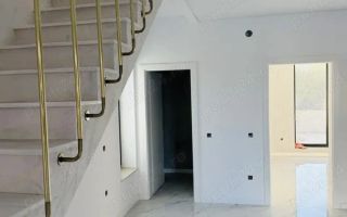 Casa  modernă P+1 zona Nord - Poză 2