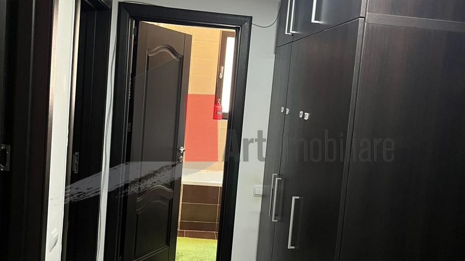 Inchiriere apartament 3 camere in complex Apusului Residence - Poză 7