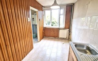 Apartament 4 camere Nord ,Etaj 3 la Poarta Scolii nr 14 - Poză 1