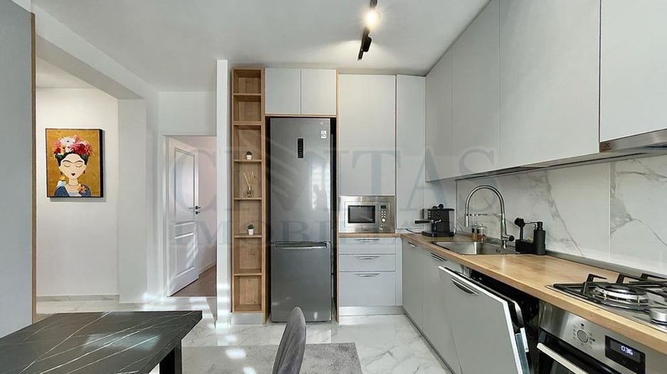 3  camere LUX, zona FSEGA, decomandat, etaj 6!! - Poză 1