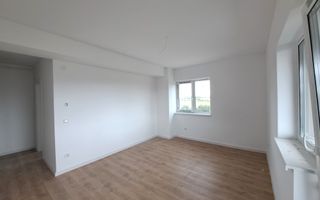 Apartament 3 camere, 2 bai, balcon mare - Sibiu - Poză 5