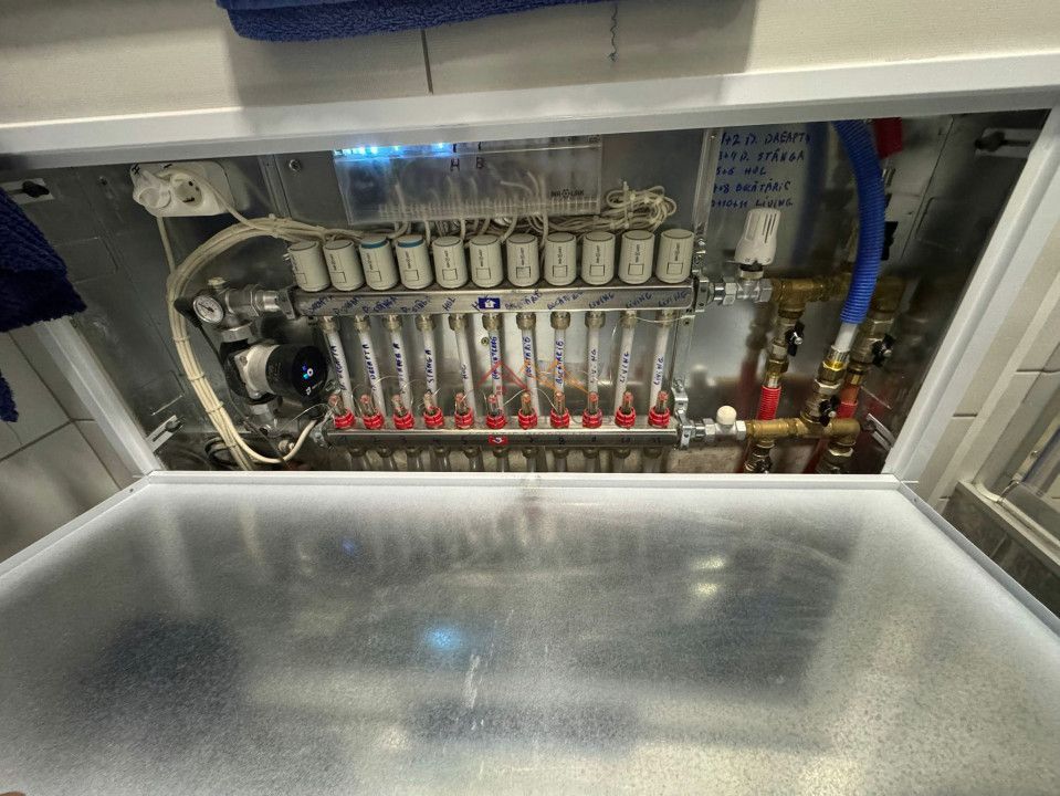 Apartament 3 camere, decomandat, ultracentral, mobilat si utilat - Poză 13