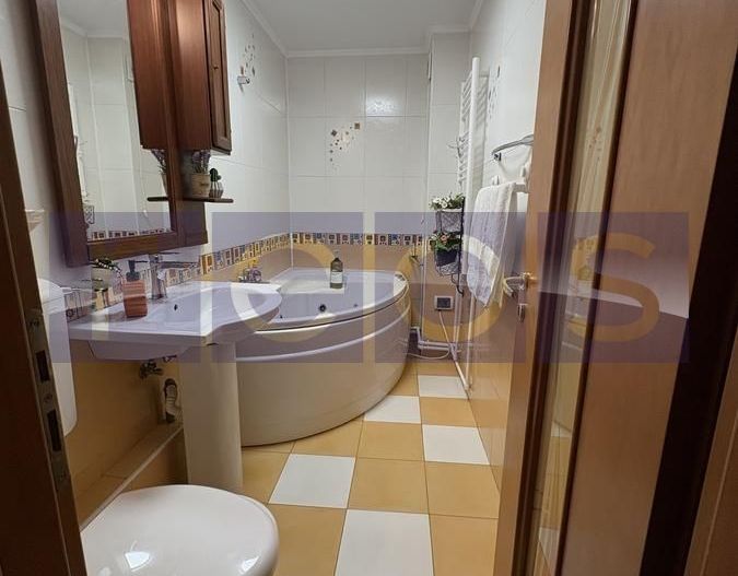 VANZARE 4 CAMERE DECOMANDAT PARCARE CALEA  VITAN - Poză 15