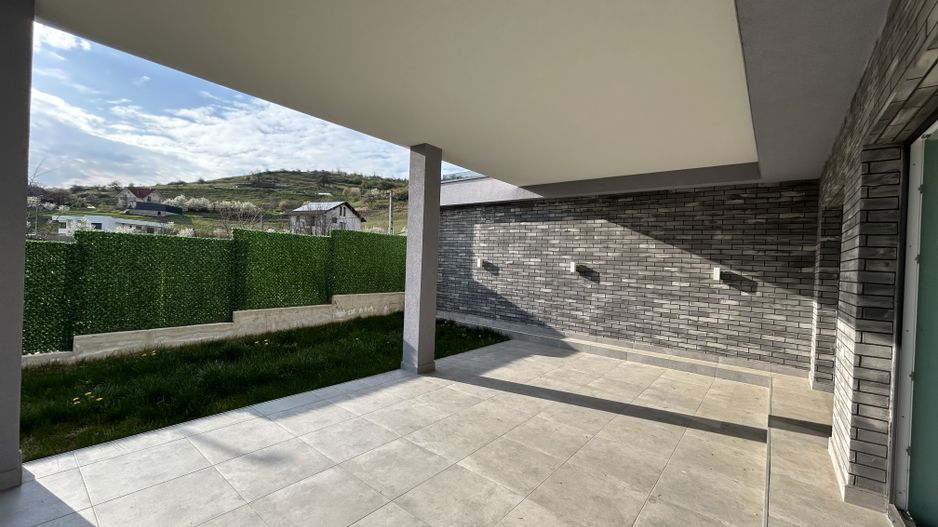 Casă modernă de vânzare Baciu – zona SunGarden - Poză 9