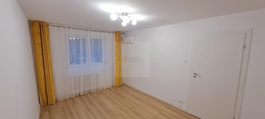 2 camere I Decomandat I Piata Victoriei I Renovat - Poză 1