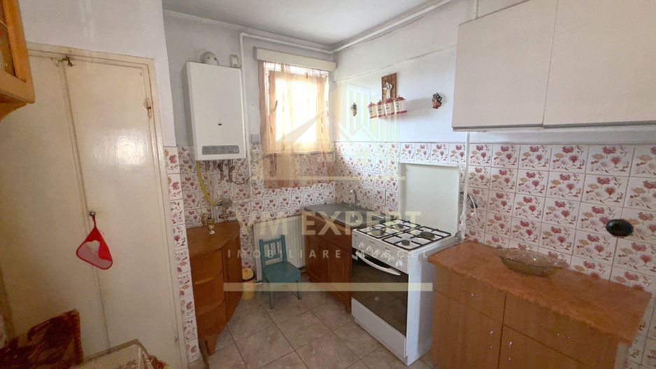 APARTAMENT 2 CAMERE ETAJ 4 ZONA ULTRACENTRALĂ CAMPULUNG - Poză 8