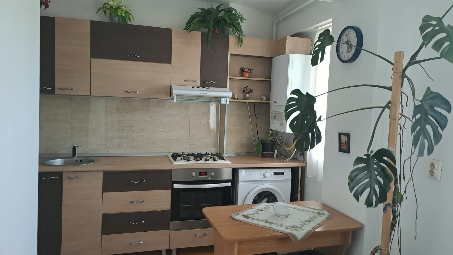 Chirie apartament 2 camere - parcare privata - Turnisor, Sibiu - Poză 6