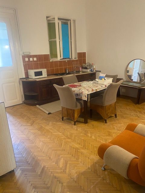 Apartament decomandat zona SINAIA - Poză 2