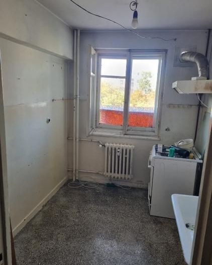 Apartament 3 camere Favorit metrou - Poză 3