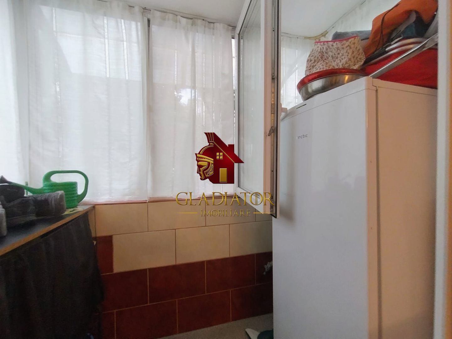 Apartament cu 3 camere, SD, Dacia - Bicaz Anemarket, parter inalt - Poză 9